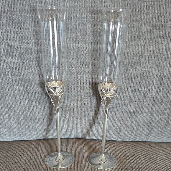 Vera Wang Wedgwood Love Knots Champagne Toasting Flute Pair, New In Box, 5oz. - Picture 5 of 15